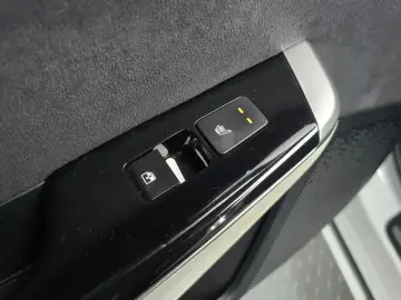 2023 Kia EV6 с пробегом 74 307 км