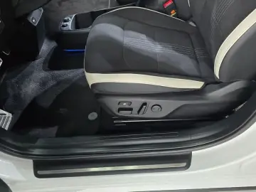 2023 Kia EV6 с пробегом 74 307 км