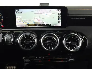 2021 Mercedes-Benz CLA с пробегом 30 170 км