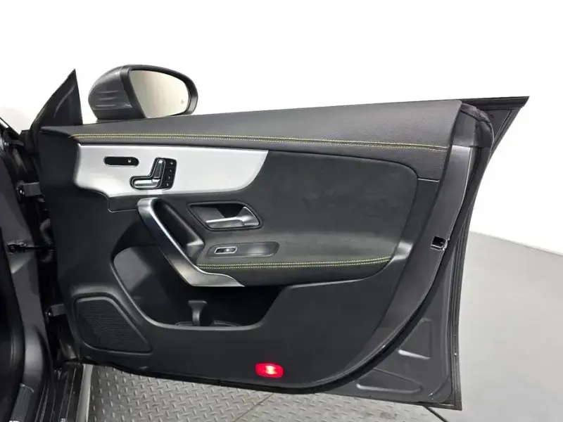 2021 Mercedes-Benz CLA с пробегом 30 170 км
