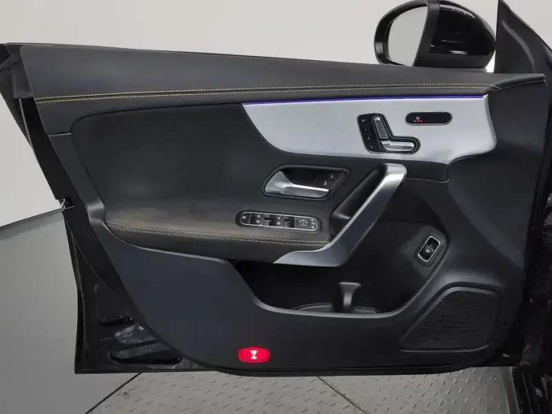 2021 Mercedes-Benz CLA с пробегом 99 240 км