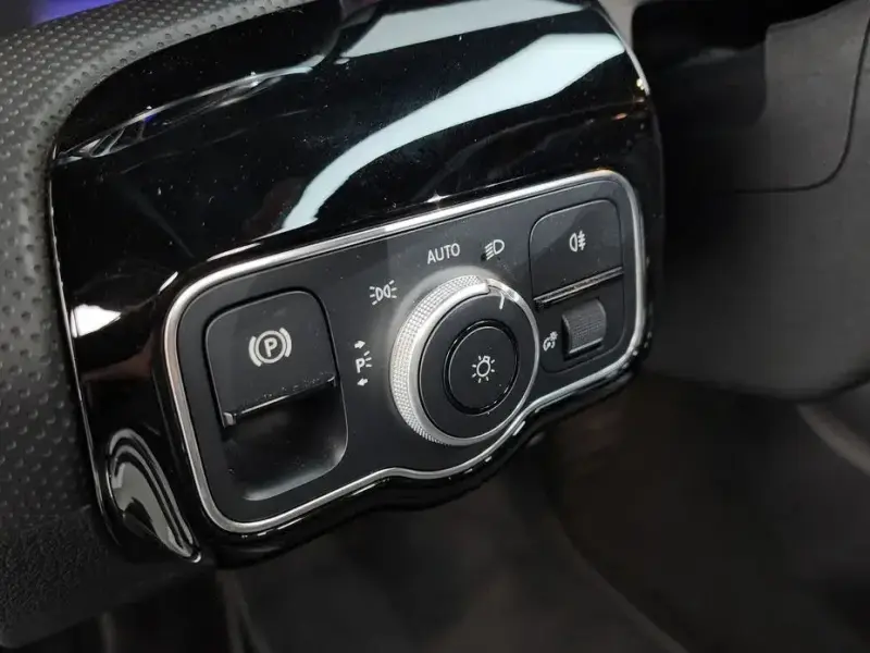 2021 Mercedes-Benz CLA с пробегом 99 240 км