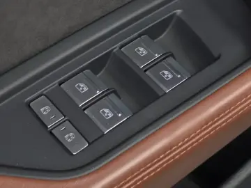 2021 Audi e-tron с пробегом 59 386 км