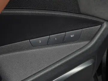 2021 Audi e-tron с пробегом 59 386 км