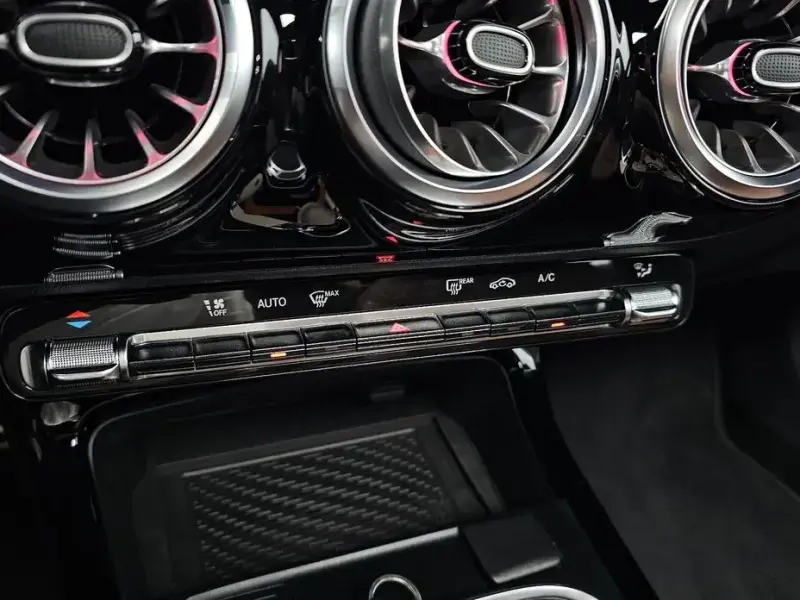 2024 Mercedes-Benz CLA с пробегом 12 953 км