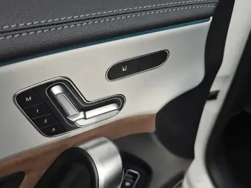 2024 Mercedes-Benz CLA с пробегом 12 953 км