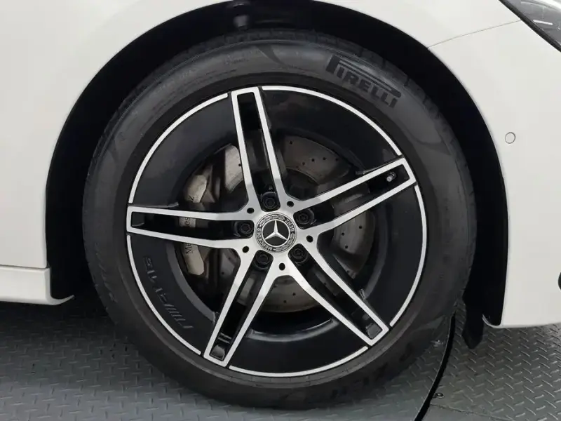 2024 Mercedes-Benz E-Класс с пробегом 22 569 км