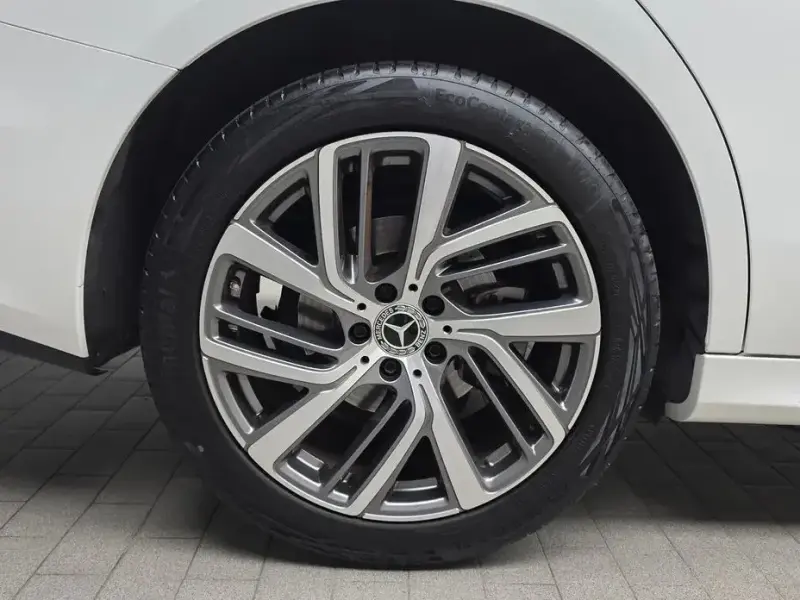 2024 Mercedes-Benz E-Класс с пробегом 25 785 км