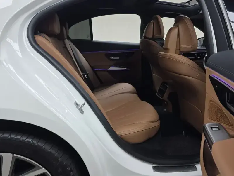 2024 Mercedes-Benz E-Класс с пробегом 25 785 км