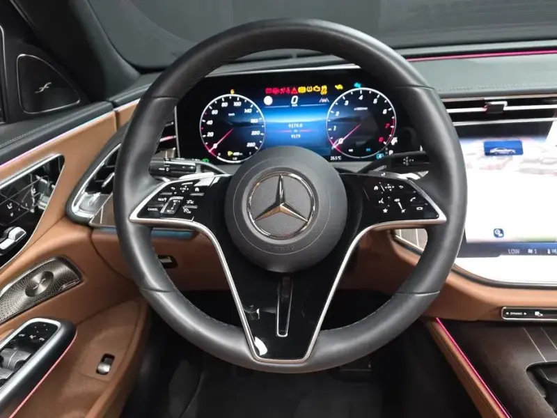2024 Mercedes-Benz E-Класс с пробегом 9 179 км