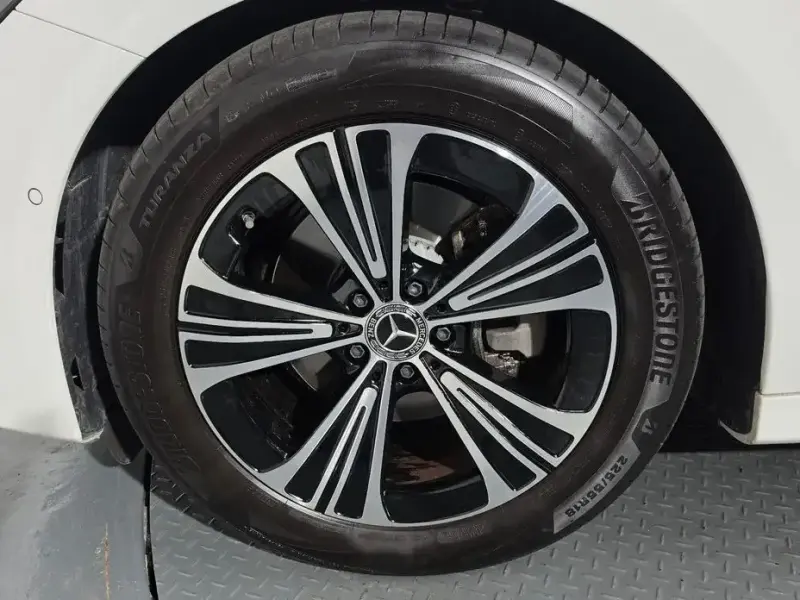 2025 Mercedes-Benz E-Класс с пробегом 4 850 км