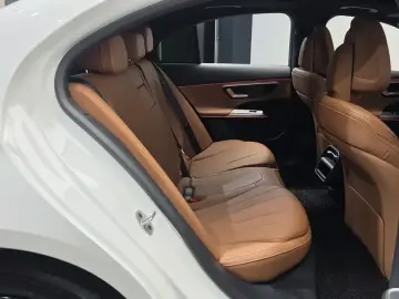 2025 Mercedes-Benz E-Класс с пробегом 4 850 км