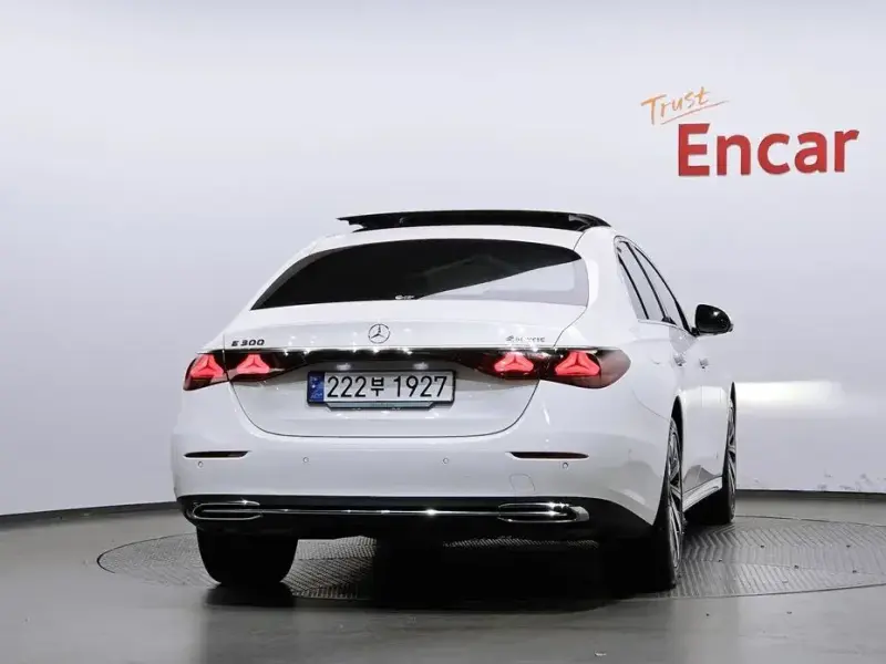 2024 Mercedes-Benz E-Класс с пробегом 30 219 км