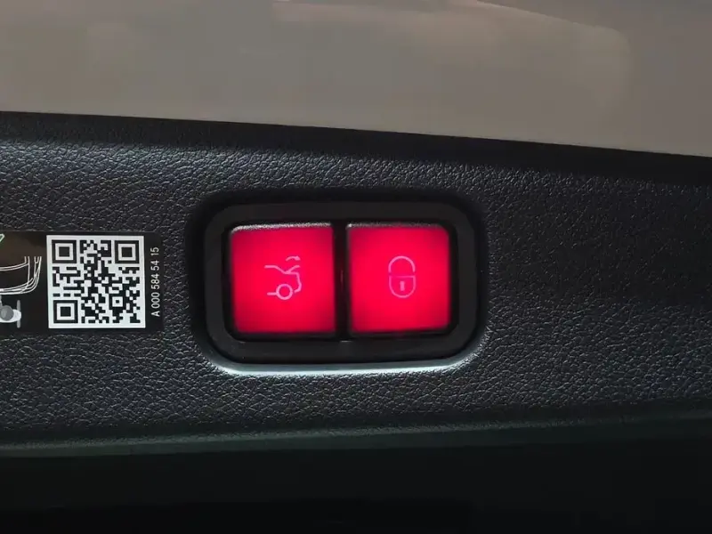 2025 Mercedes-Benz E-Класс с пробегом 4 850 км