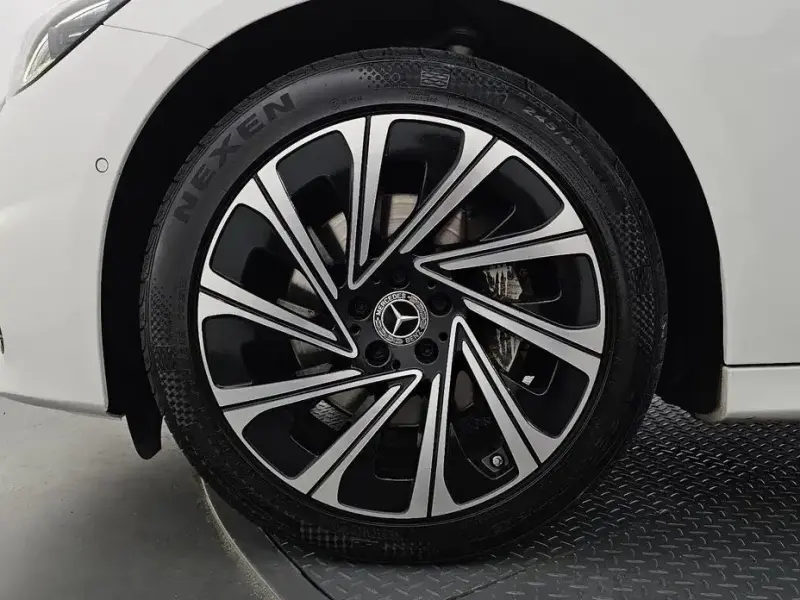 2024 Mercedes-Benz E-Класс с пробегом 30 219 км