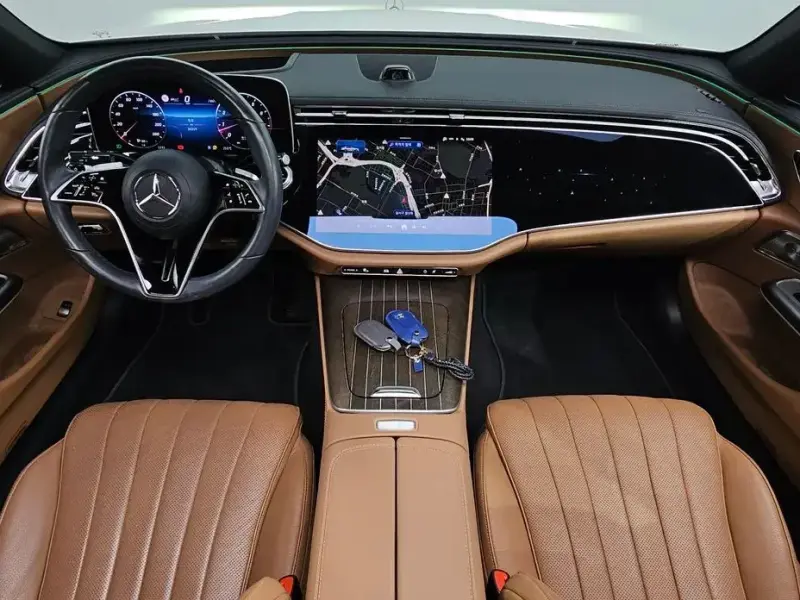 2024 Mercedes-Benz E-Класс с пробегом 30 219 км