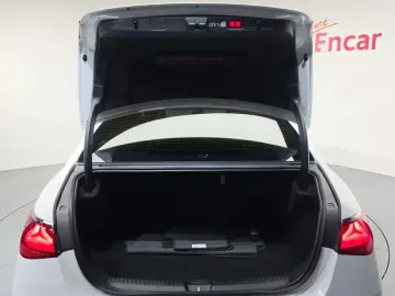 2025 Mercedes-Benz E-Класс с пробегом 4 850 км