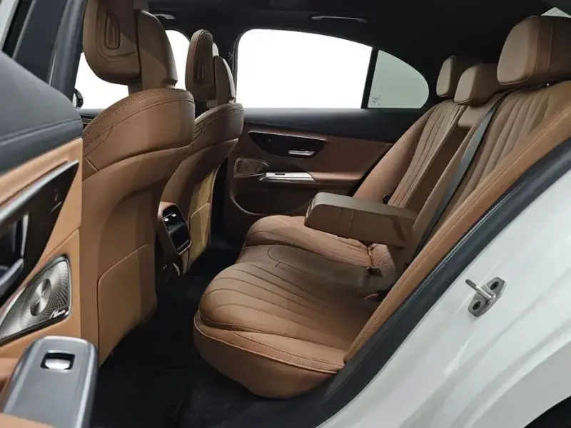 2024 Mercedes-Benz E-Класс с пробегом 30 219 км