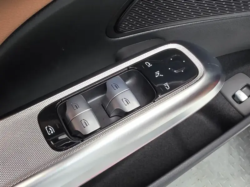 2025 Mercedes-Benz E-Класс с пробегом 4 850 км