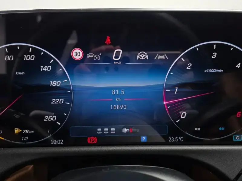 2025 Mercedes-Benz E-Класс с пробегом 16 890 км
