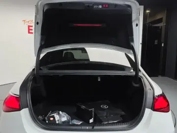 2025 Mercedes-Benz E-Класс с пробегом 16 890 км