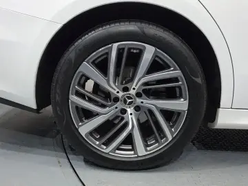 2025 Mercedes-Benz E-Класс с пробегом 16 890 км
