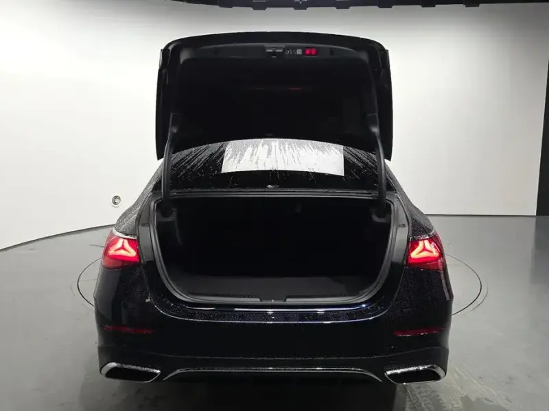 2024 Mercedes-Benz E-Класс с пробегом 7 485 км