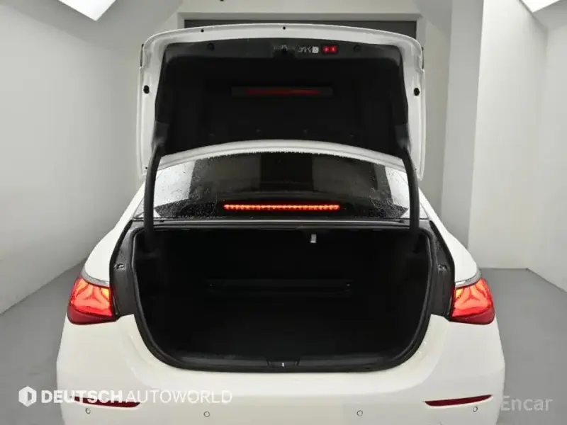 2024 Mercedes-Benz E-Класс с пробегом 24 398 км