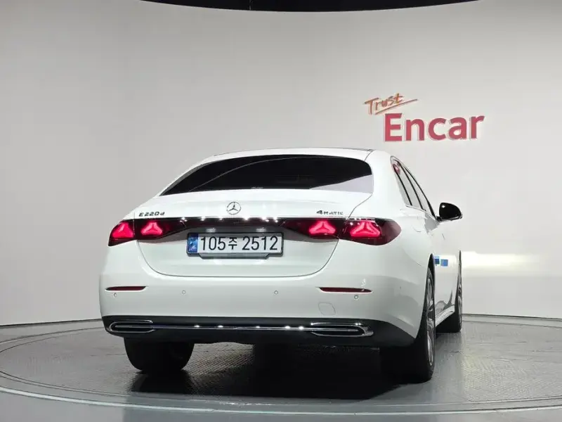 2024 Mercedes-Benz E-Класс с пробегом 26 303 км