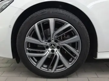 2024 Mercedes-Benz E-Класс с пробегом 26 303 км