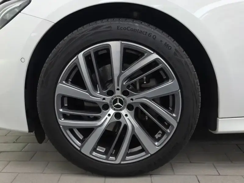 2024 Mercedes-Benz E-Класс с пробегом 26 303 км