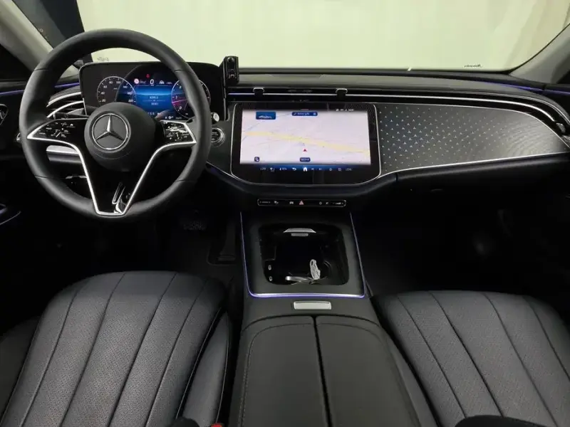 2024 Mercedes-Benz E-Класс с пробегом 26 303 км