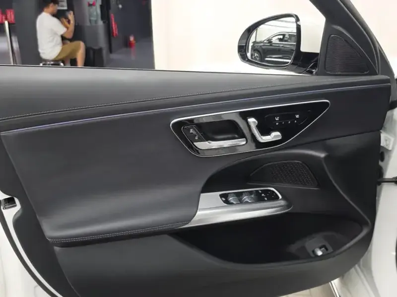 2024 Mercedes-Benz E-Класс с пробегом 26 303 км