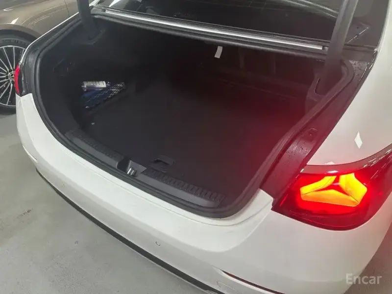 2024 Mercedes-Benz E-Класс с пробегом 41 633 км