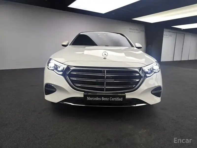 2026 Mercedes-Benz E-Класс с пробегом 4 032 км