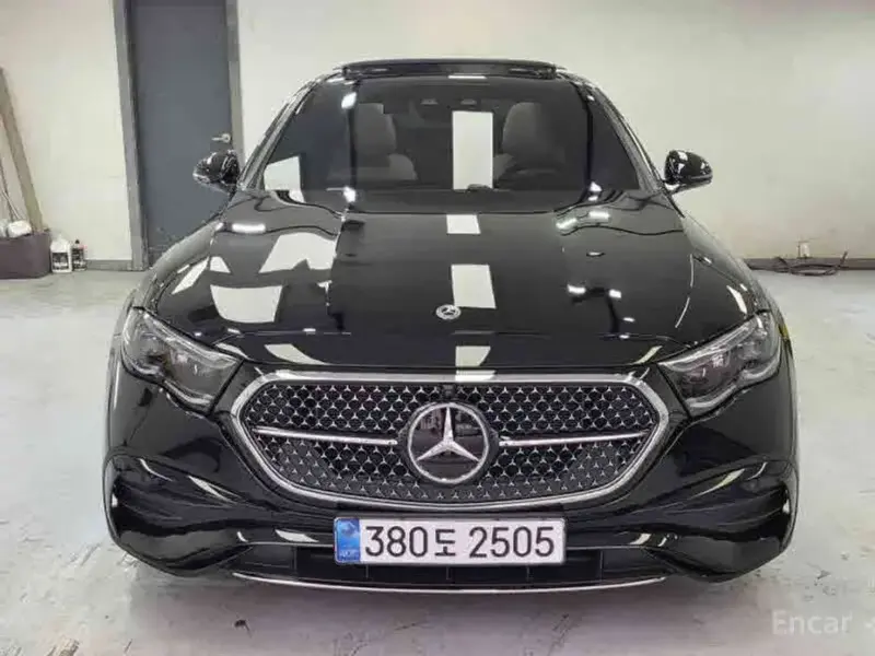 2025 Mercedes-Benz E-Класс с пробегом 8 978 км
