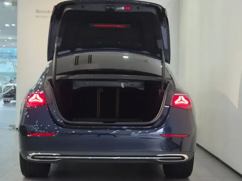 2026 Mercedes-Benz E-Класс с пробегом 3 036 км