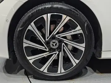 2025 Mercedes-Benz E-Класс с пробегом 26 014 км