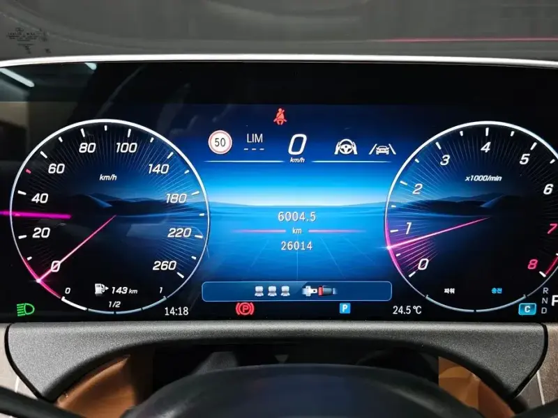 2025 Mercedes-Benz E-Класс с пробегом 26 014 км