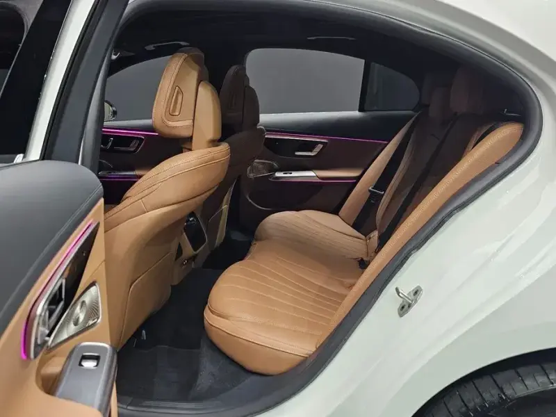 2025 Mercedes-Benz E-Класс с пробегом 26 014 км