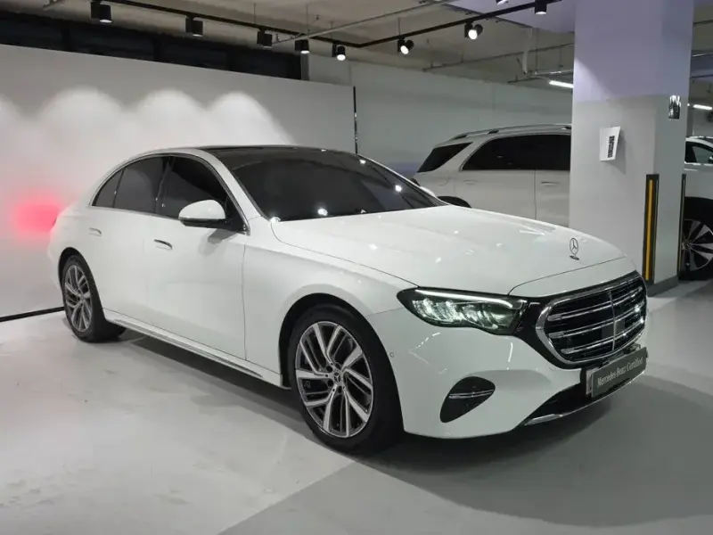 2024 Mercedes-Benz E-Класс с пробегом 26 076 км