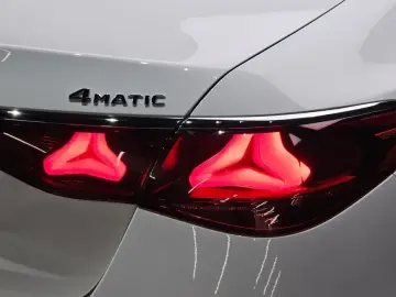 2025 Mercedes-Benz E-Класс с пробегом 26 014 км