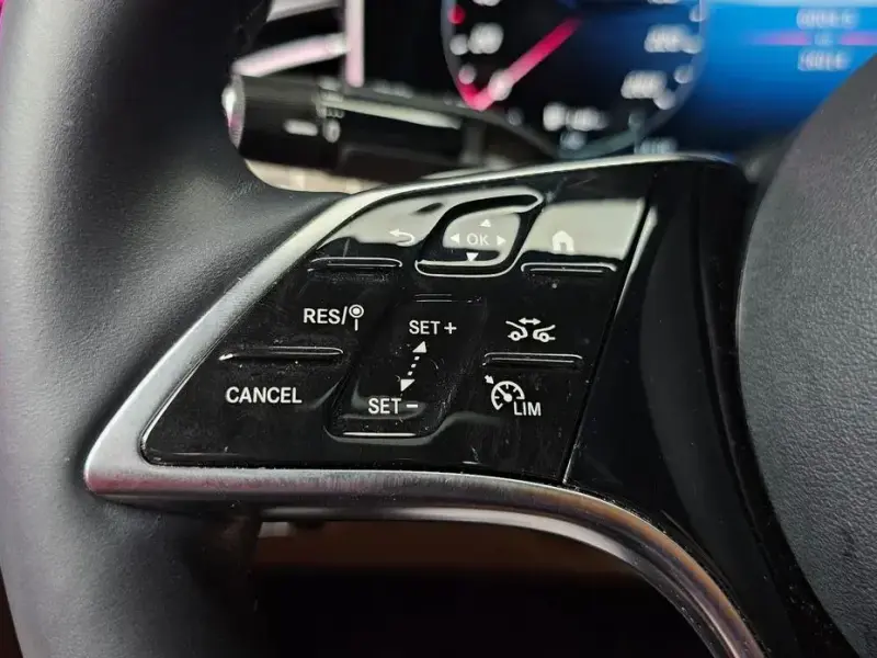 2025 Mercedes-Benz E-Класс с пробегом 26 014 км