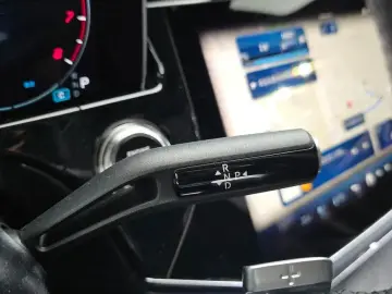 2025 Mercedes-Benz E-Класс с пробегом 3 302 км