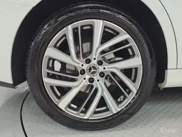 2024 Mercedes-Benz E-Класс с пробегом 13 211 км