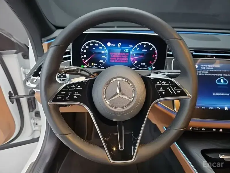 2024 Mercedes-Benz E-Класс с пробегом 13 211 км