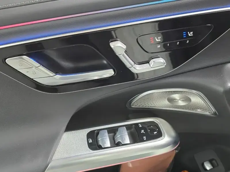 2025 Mercedes-Benz E-Класс с пробегом 3 302 км