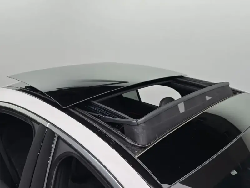 2025 Mercedes-Benz E-Класс с пробегом 3 302 км