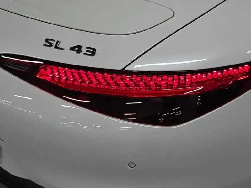 2025 Mercedes-Benz SL-Класс AMG с пробегом 24 км