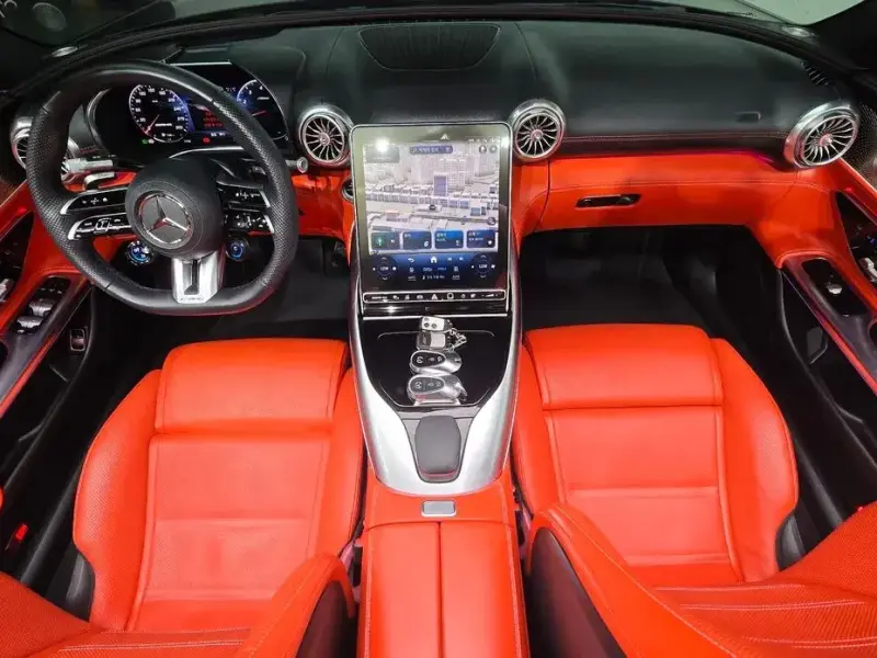 2025 Mercedes-Benz SL-Класс AMG с пробегом 8 425 км